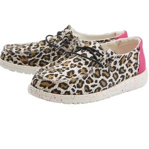 HEYDUDE Girls' Wendy Cheetah Printed Washable Slip-Ons Little Girl size 11